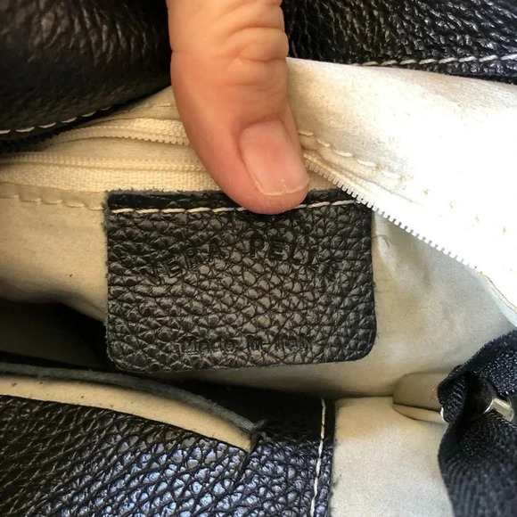 Vera Pelle Black Pebbled Leather  Crossbody - Picture 5 of 15